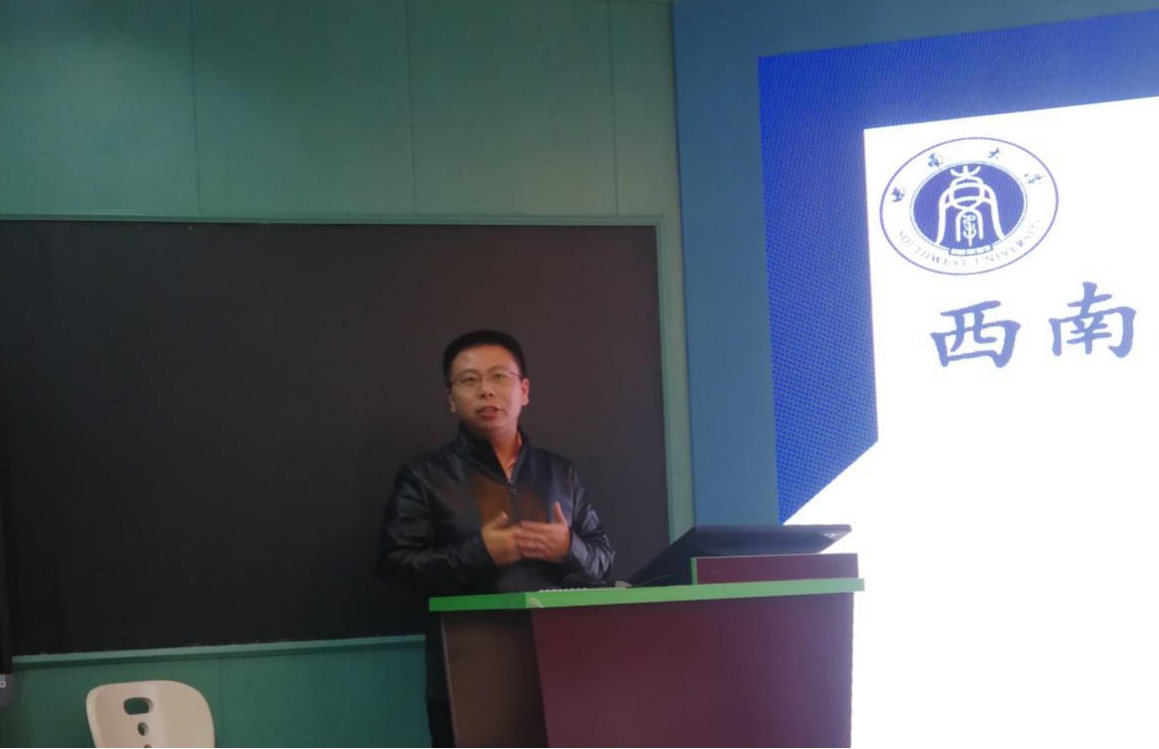 365英国上市集团