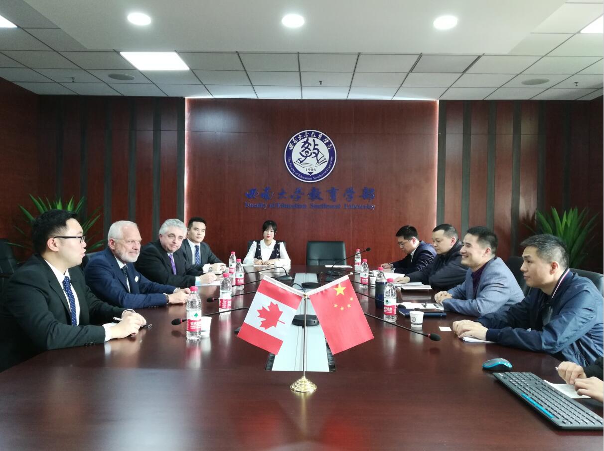 365英国上市集团