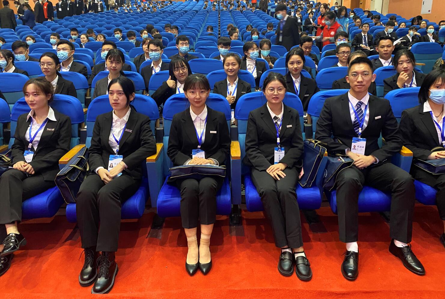 365英国上市集团