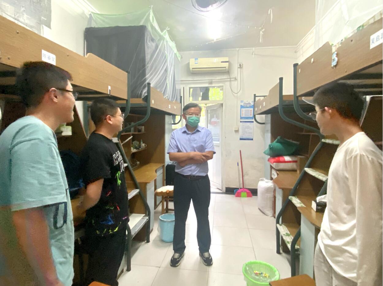 365英国上市集团