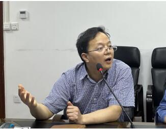 365英国上市集团