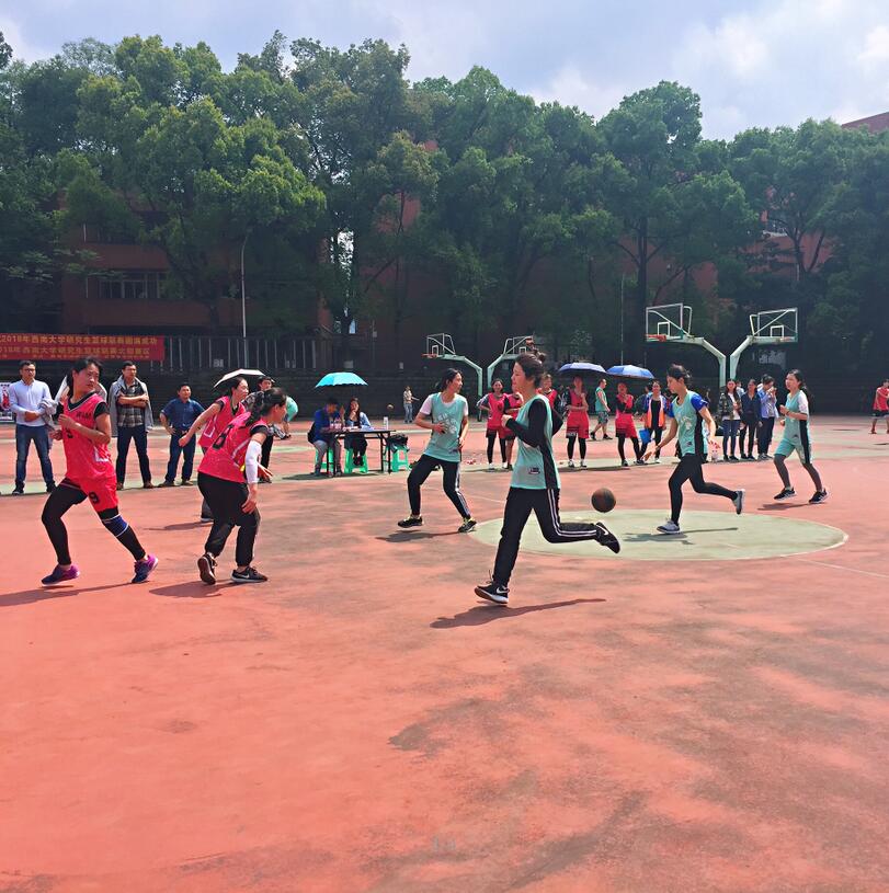 365英国上市集团