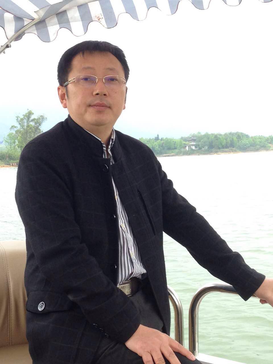 365英国上市集团