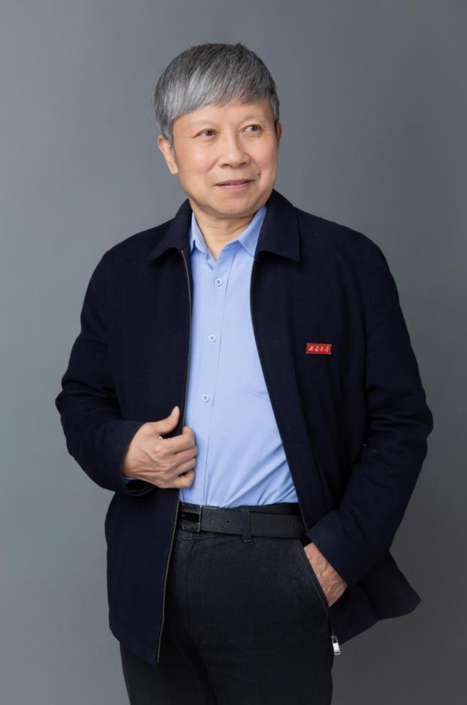 365英国上市集团