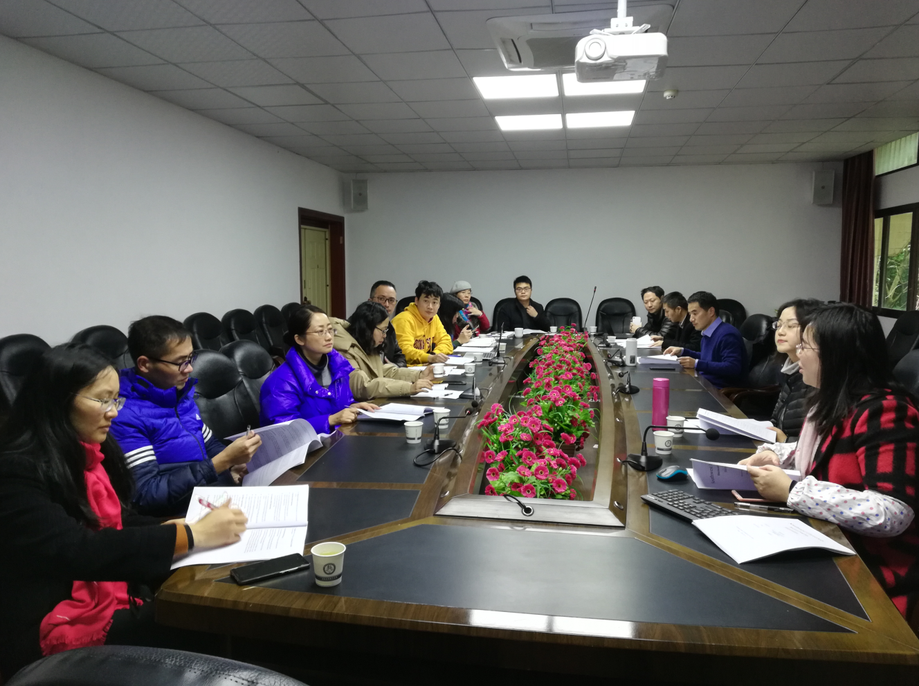 365英国上市集团