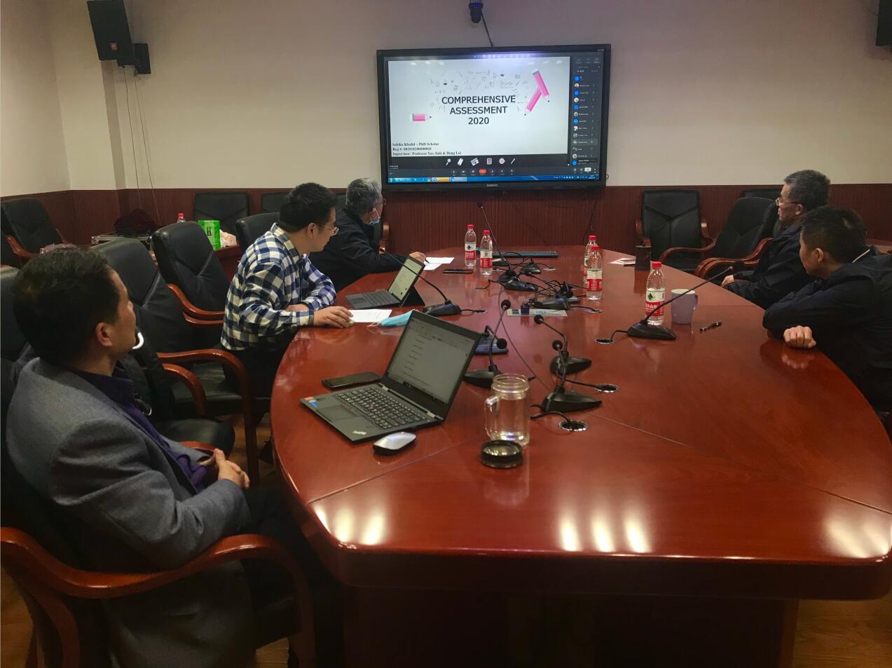 365英国上市集团