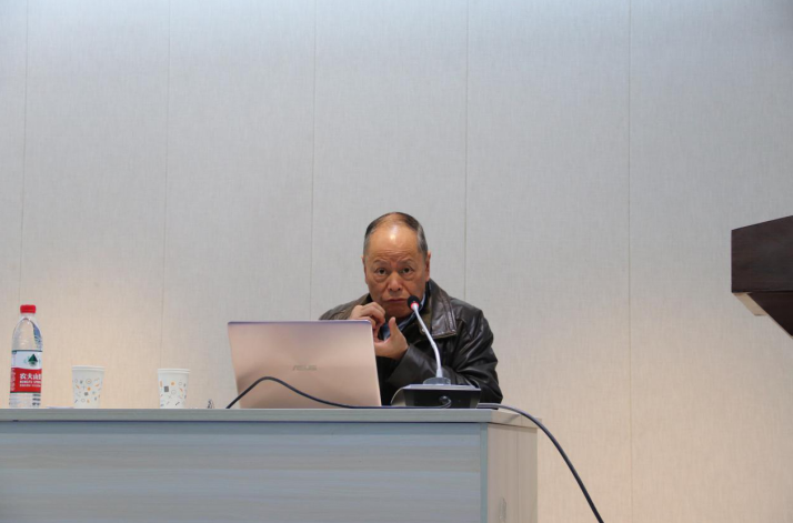 365英国上市集团